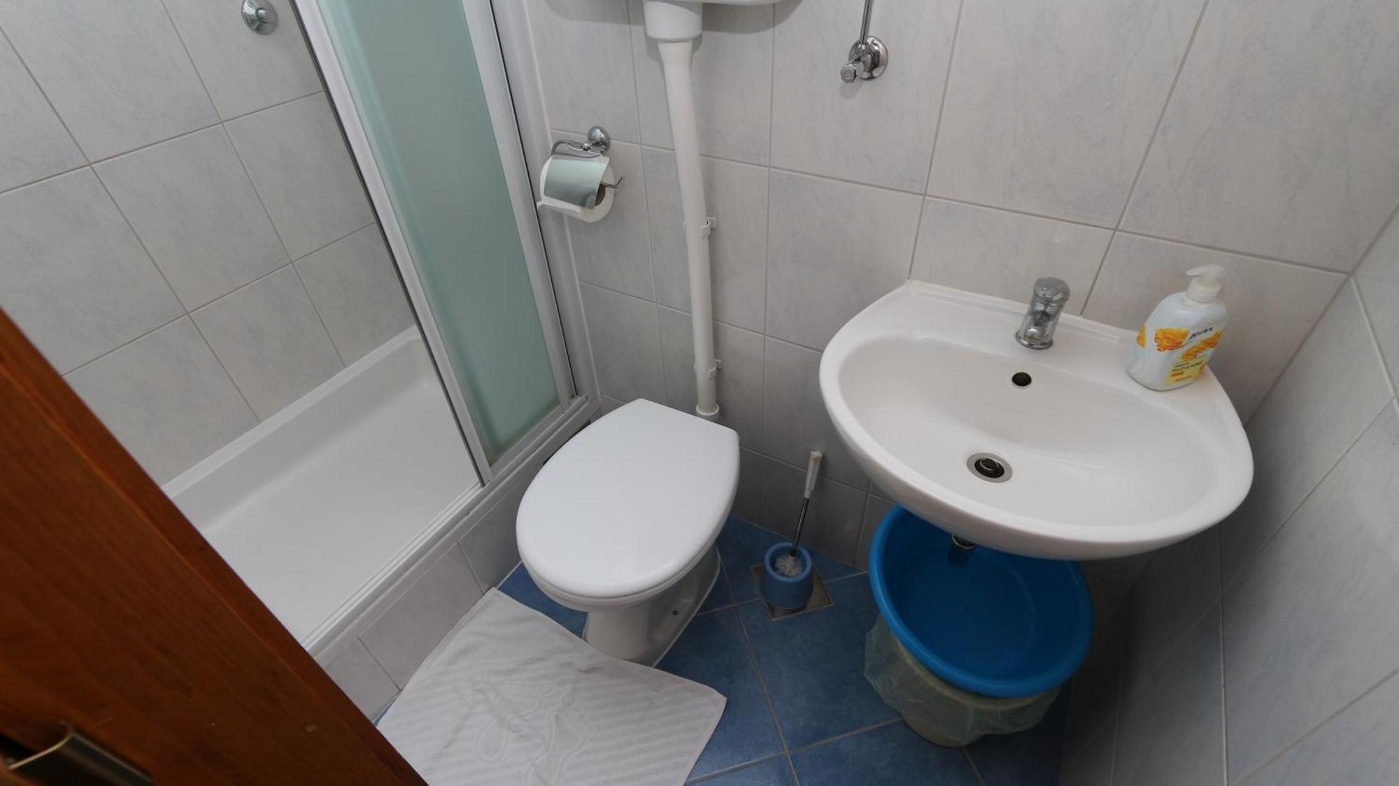 Dinka Guesthouse Макарска Екстериор снимка