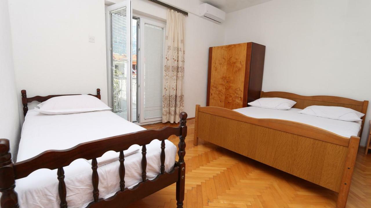 Dinka Guesthouse Макарска Екстериор снимка